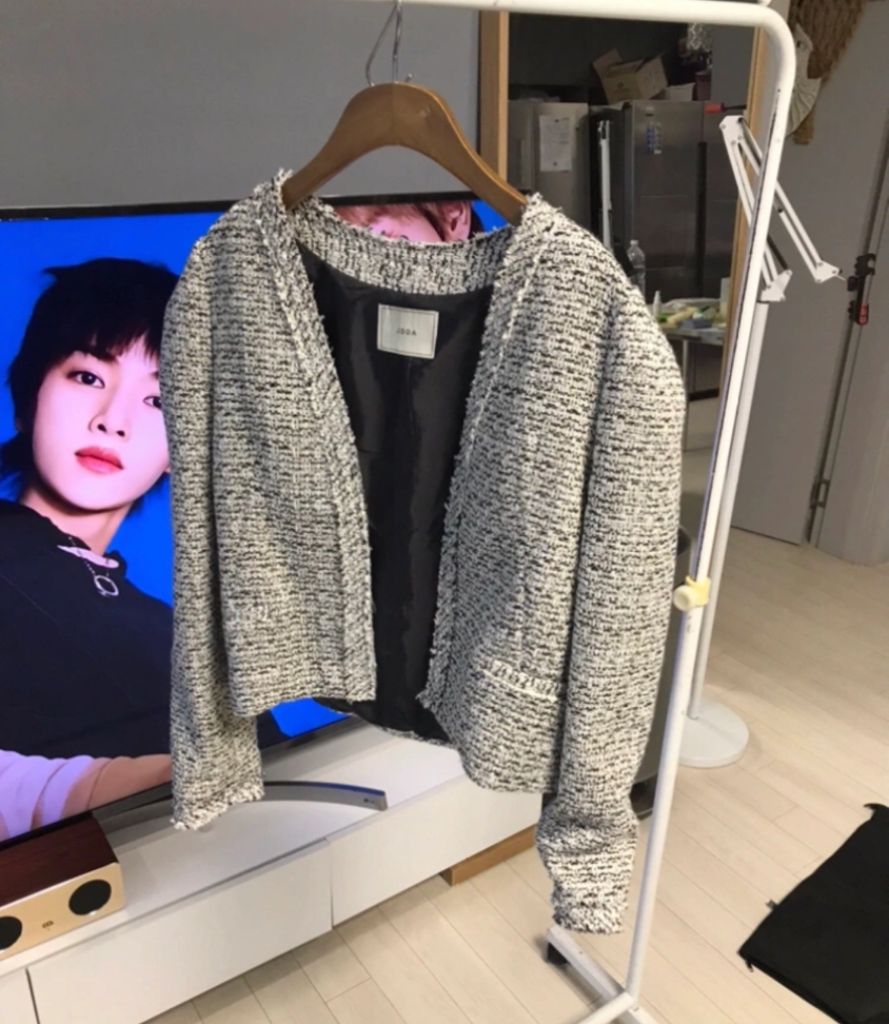 서울)트위드 자켓+치마 새제품 사이즈 S