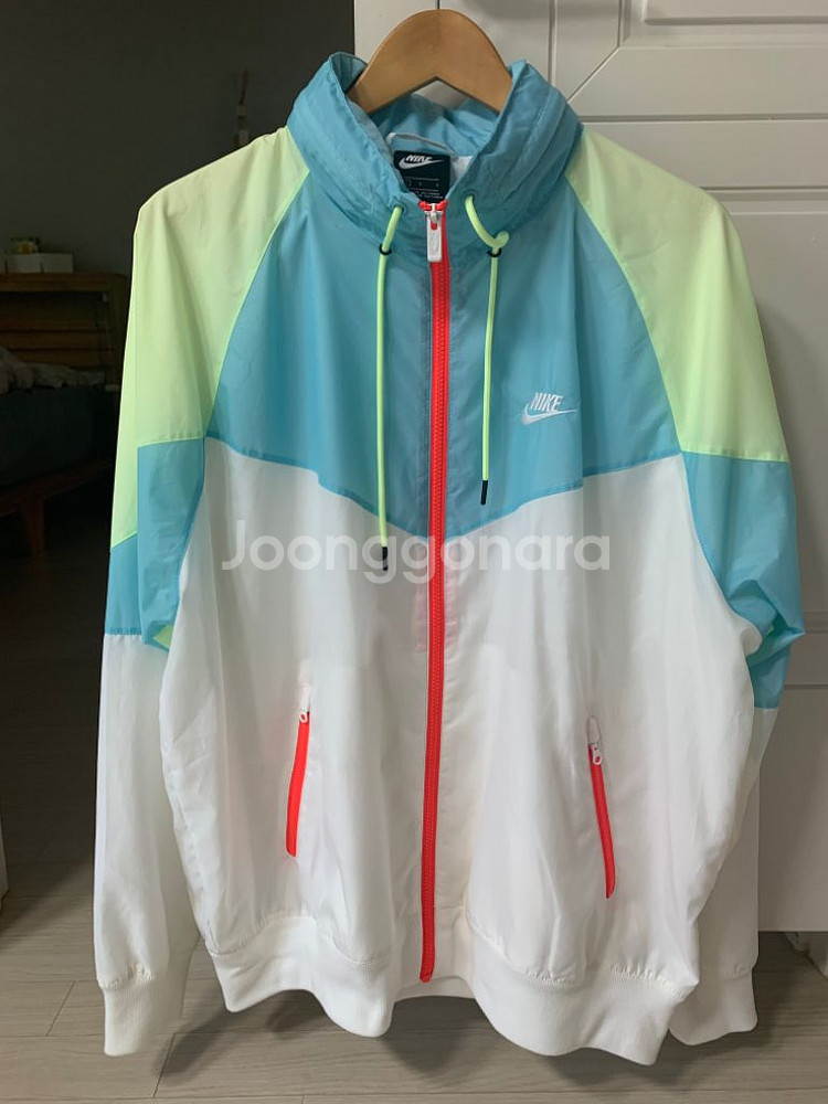 나이키 윈드러너 바람막이 AR2209-101 (L)--3