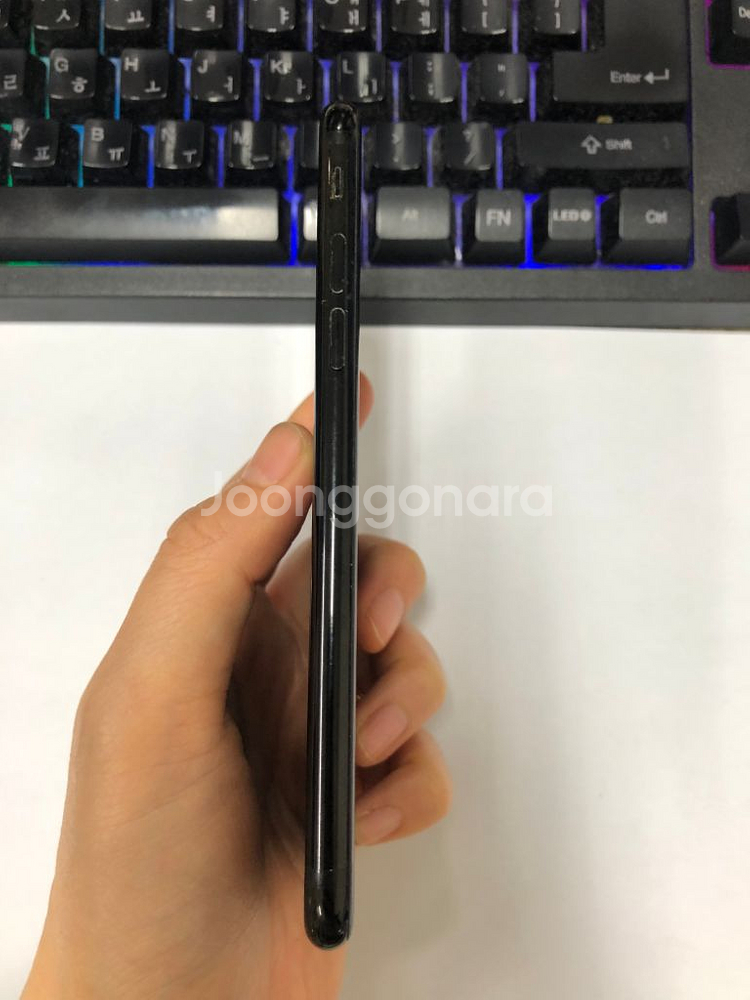 아이폰7 제트블랙 128GB 인스타감성카메라용--5
