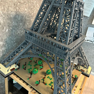레고 10307 에펠탑 반조립-45만원