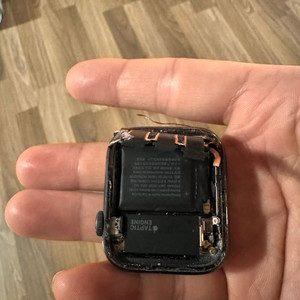 애플워치se44나이키 부품 커넥터 손상 장사작동함