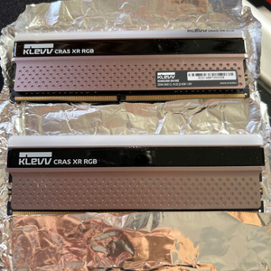 klevv 램 DDR4-3600 rgb 8기가x2