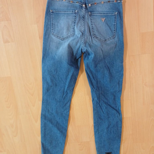 여성 게스 여름 스키니진 (새상품.사방스판26)