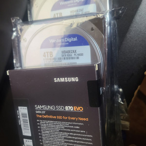 SSD+HDD 미개봉 새제품들 한번에 판매합니다