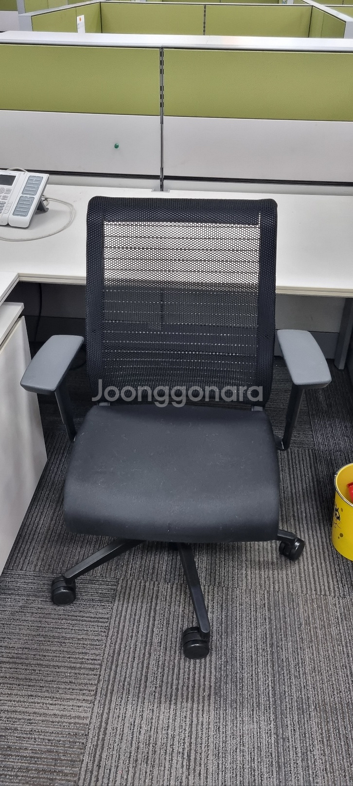 스틸케이스 싱크 의자 체어 블랙 메쉬 사무실 사무용--1