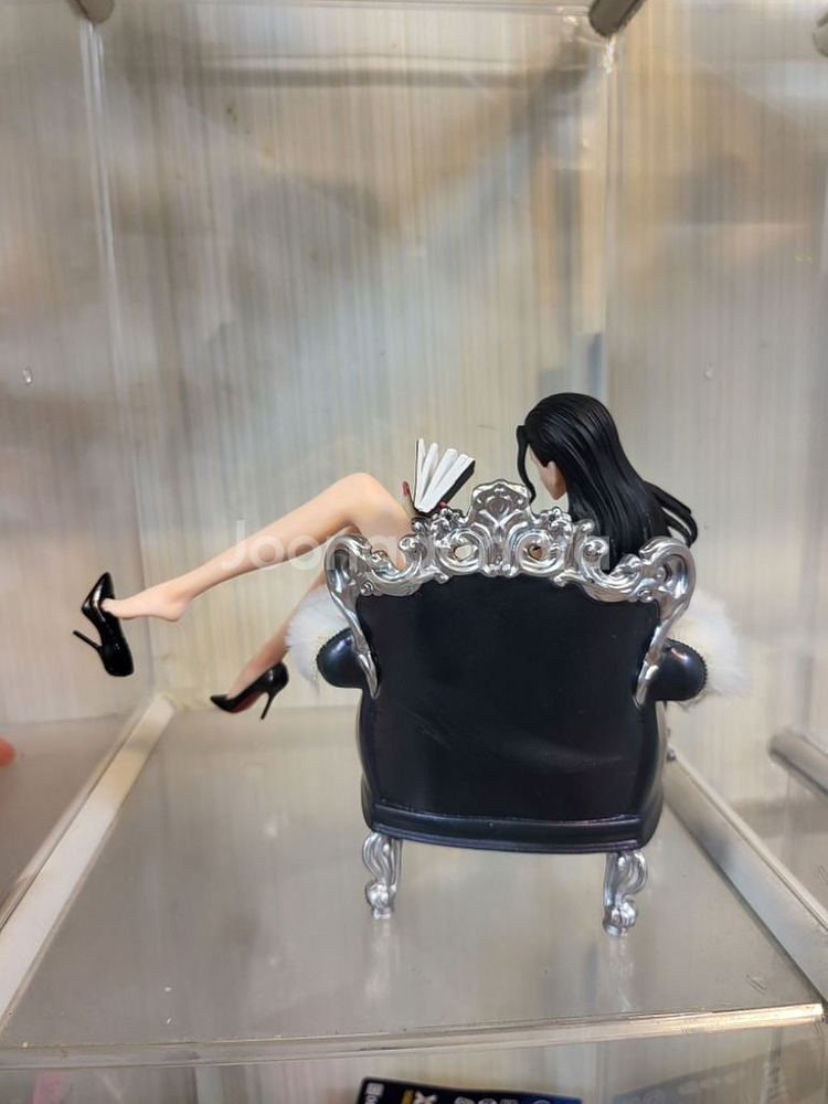 (pvc)로빈 원피스피규어--2