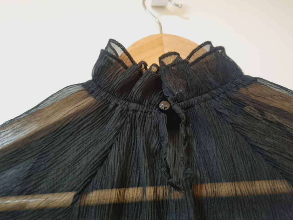 리리앤코 시스루 블랙 블라우스 이미지