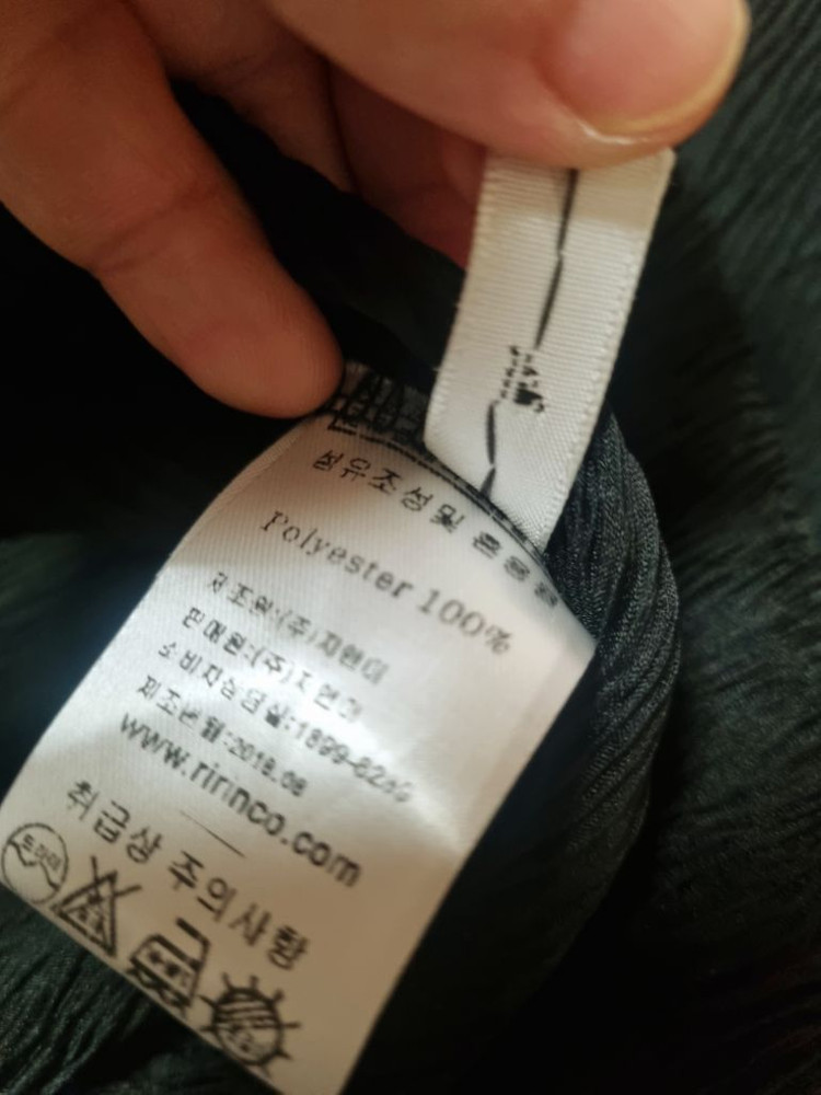 리리앤코 시스루 블랙 블라우스 이미지