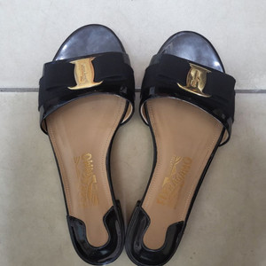 페라가모 바라뮬