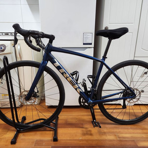 트렉 도마니 로드자전거(풀카본포크) 판매