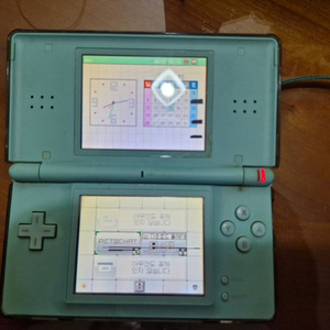 칩인식 하자 있는 닌텐도 DS Lite 게임기 팝니다.