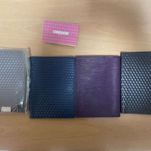 코스모폴리탄 여권 지갑 새제품