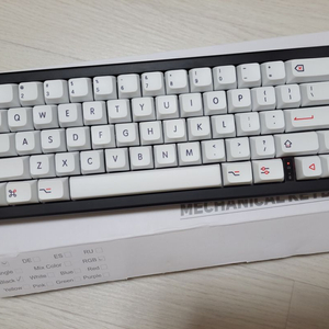 GMK67 회목축 커스텀 키보드