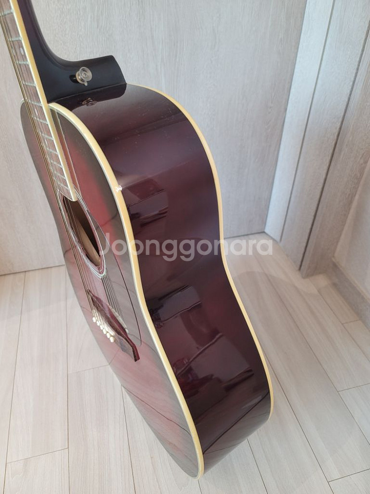 오봉 통기타 상태깨끗. 착불--4