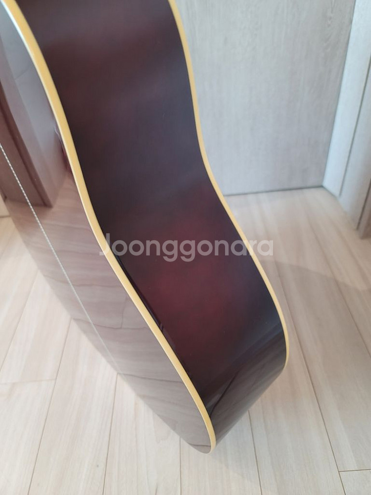 오봉 통기타 상태깨끗. 착불--6