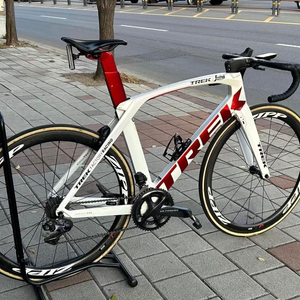 트렉 마돈 프로젝트원 SLR9 DI2 로드