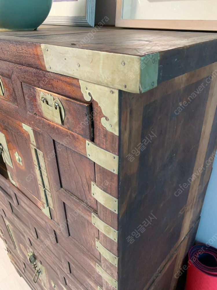 조선시대 고가구 농 나비장 이미지