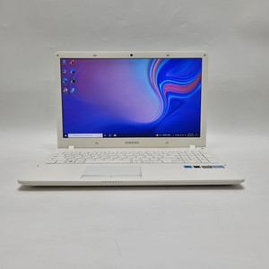 A삼성 노트북 i5 8G/250G화이트/큰화면/듀얼그래