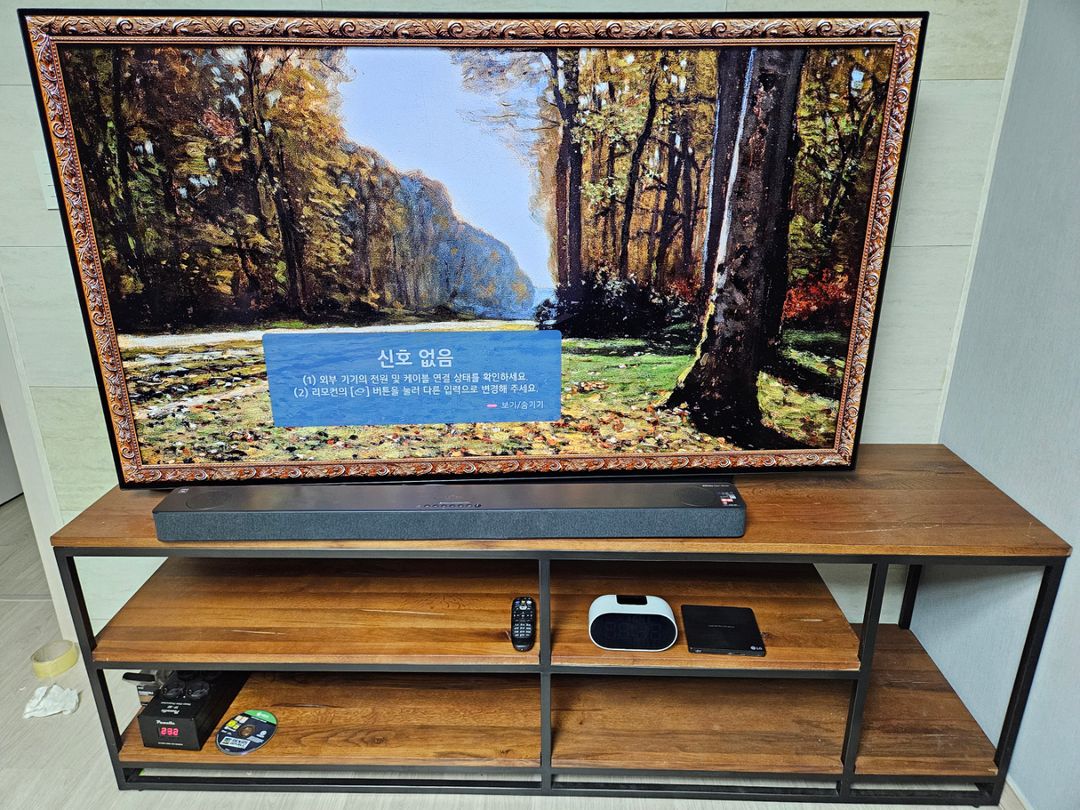 LG 65인치 올레드(OLED) 스탠드TV 팝니다