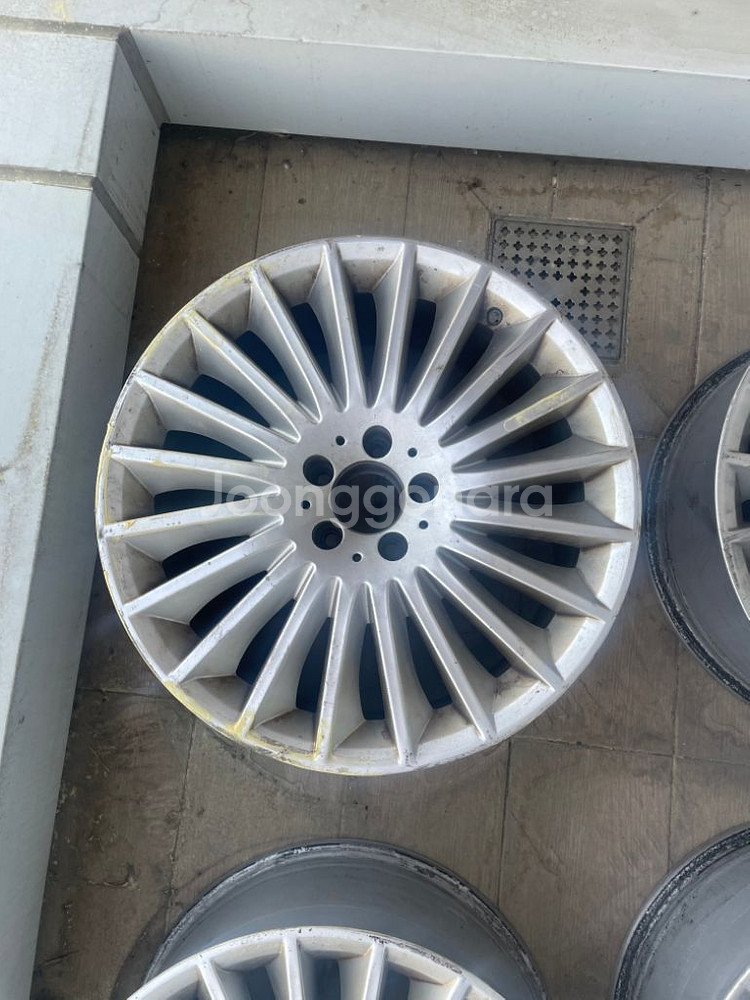 벤츠 s클래스 (cls) 19인치 휠1대분 판매--1