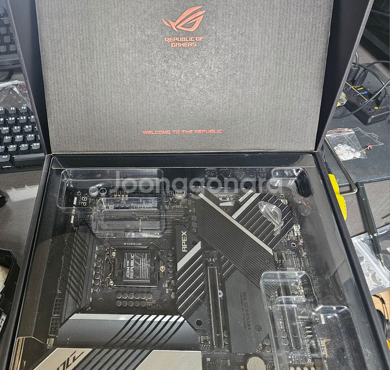 asus z590 apex--1