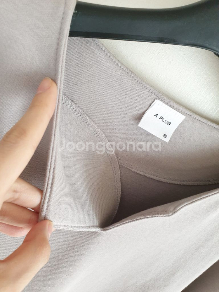 4만원대 고퀄 편집샵 티셔츠 (에토프그레이)--3