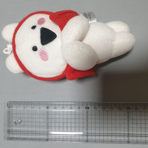 오버액션토끼 인형