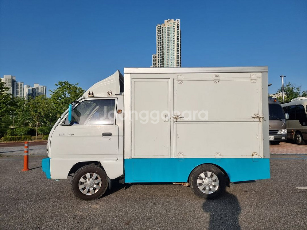 개인 직거래 라보 윙바디 푸드트럭--2