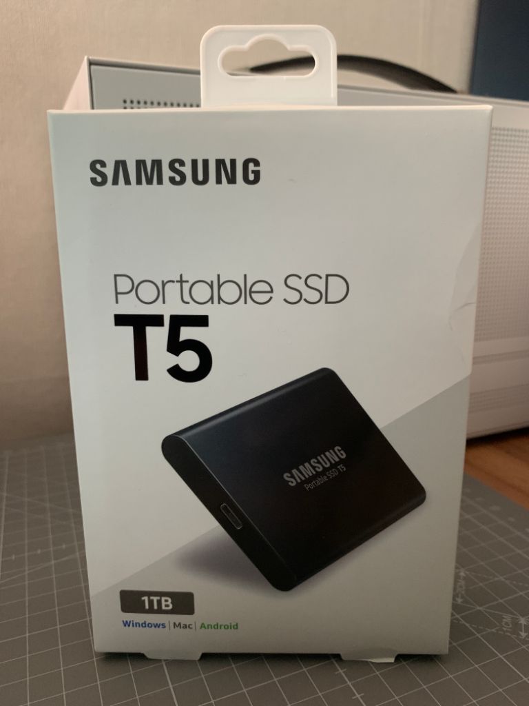 삼성 T5 외장하드 SSD 1TB 블랙