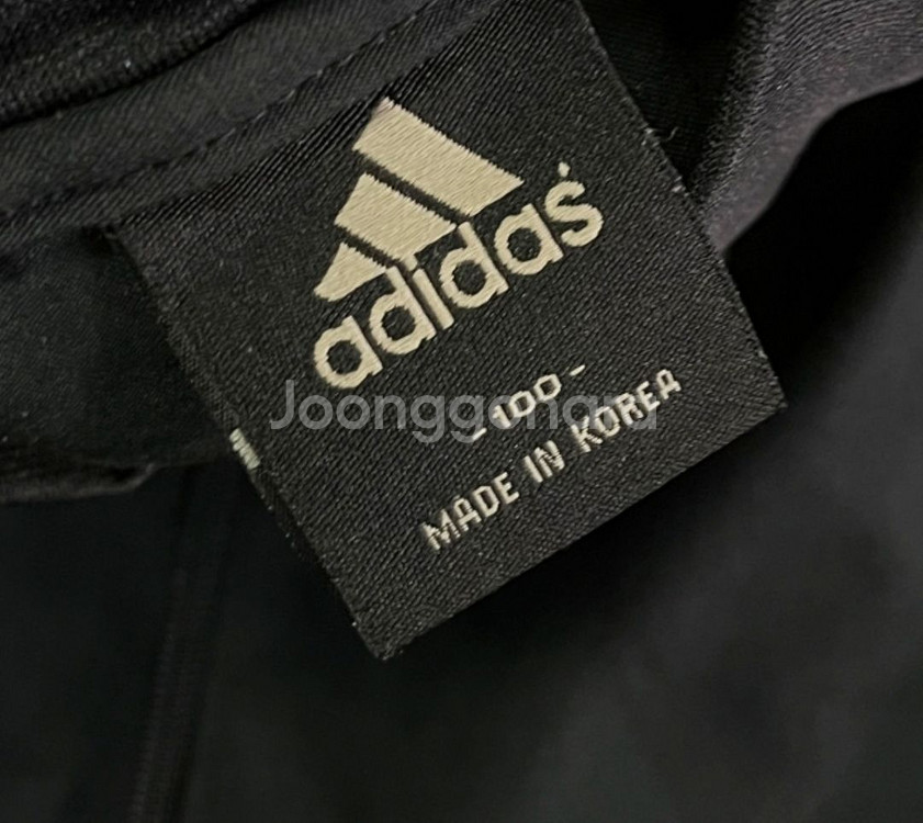 아디다스 검흰 블랙 금장 져지바람막이 100/L--1