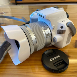 Canon EOS 200D 카메라(렌즈 3개 세트)