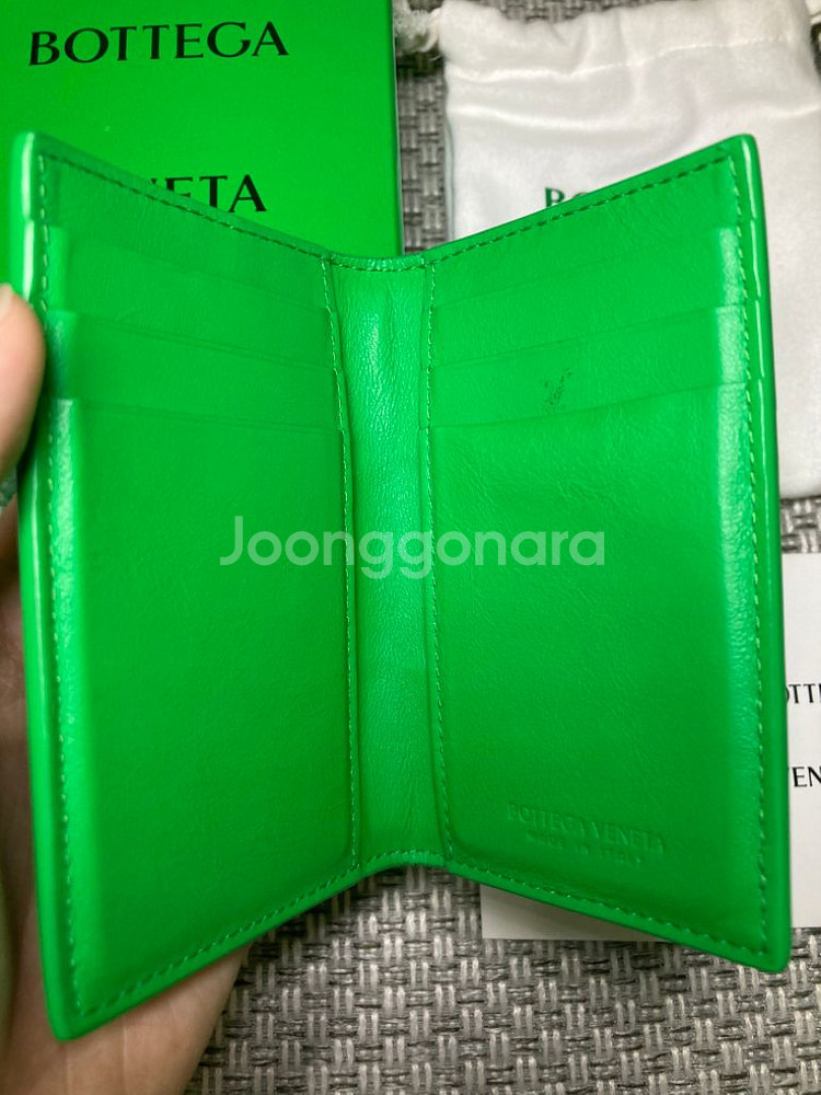 보테가베네타 카세트 맥시 플랩 오거나이저 카드지갑 그린--2
