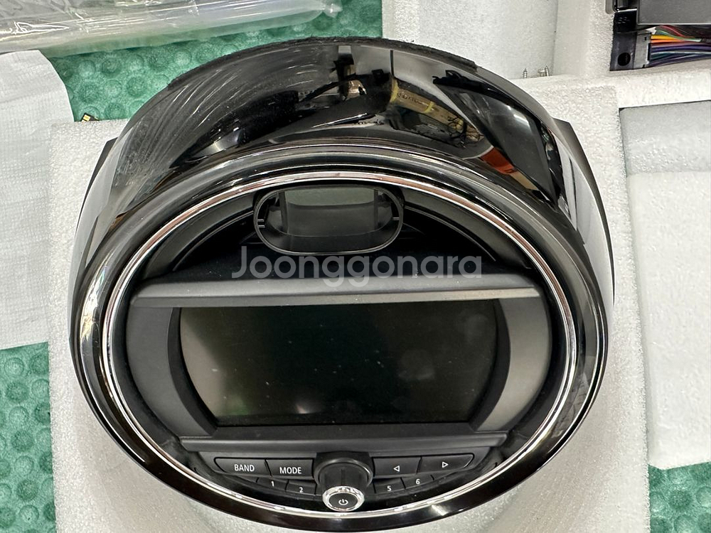 [미니쿠퍼] F55 F56 F57 순정 비부 모니터--2