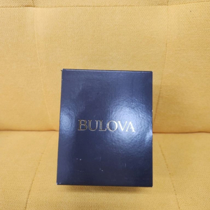 부로바 bulova 42mm 98k102 크리스탈 골드