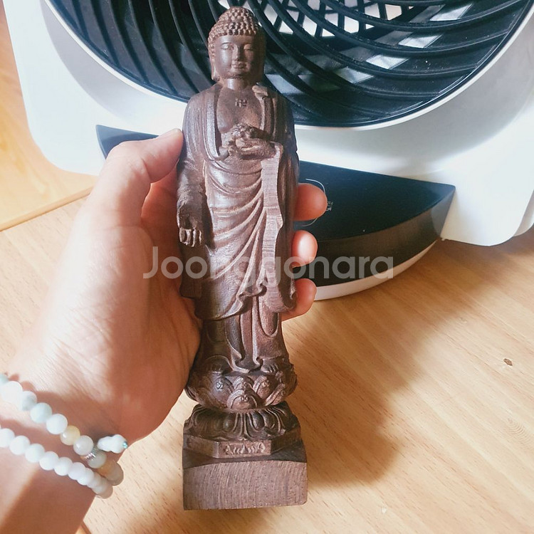 새상품)침향나무로 만든 석가모니상입니다~--2
