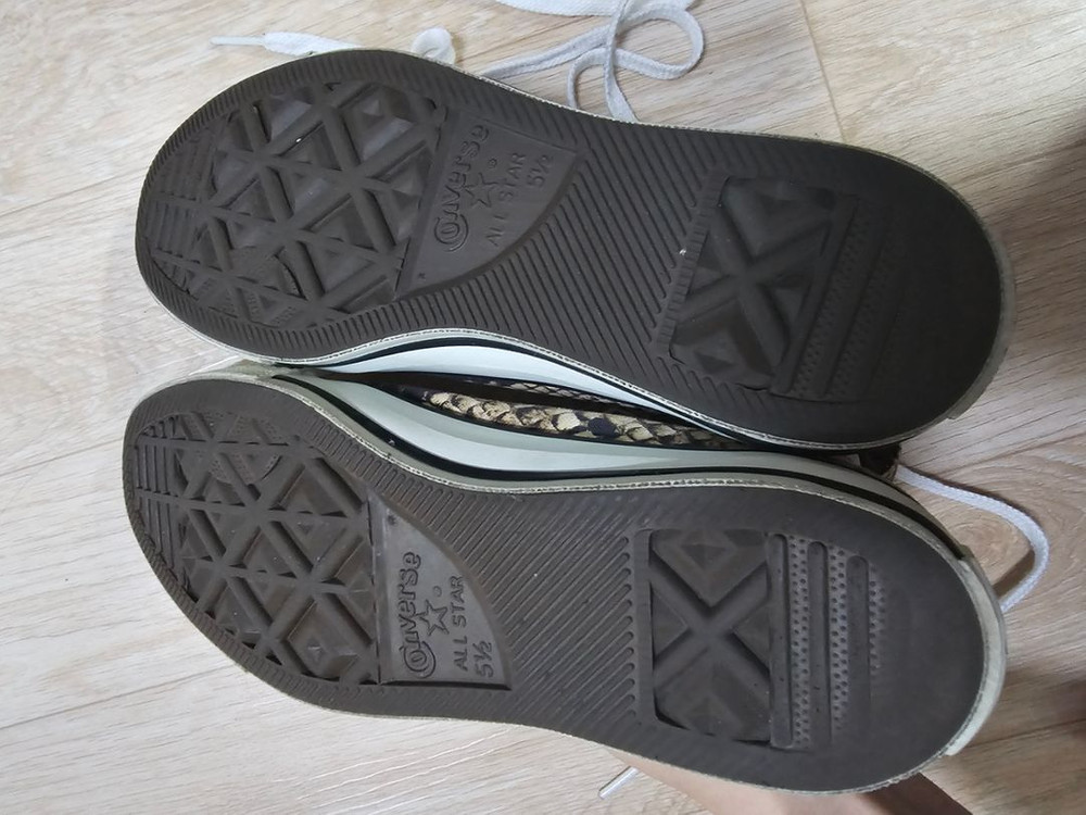 뱀피컨버스 240--3