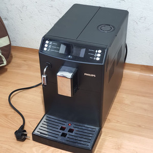 필립스 HD8832 전자동 커피머신