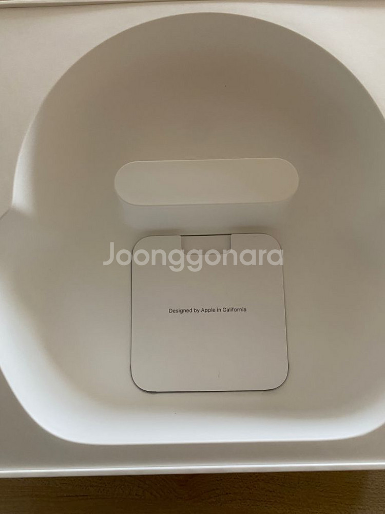 에어팟 맥스 실버 판매합니다--4