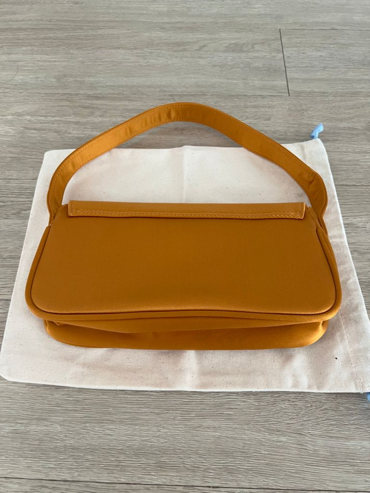 home of hai 홈 오브 하이 넬리 백 이미지