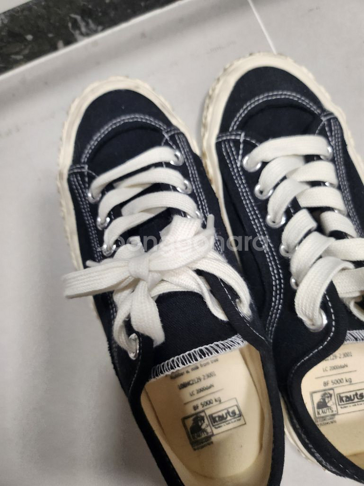 카우츠 컨버스 운동화 240--5