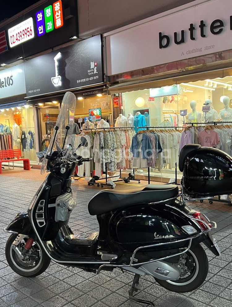 베스파 gts125 22년식 팝니다--3