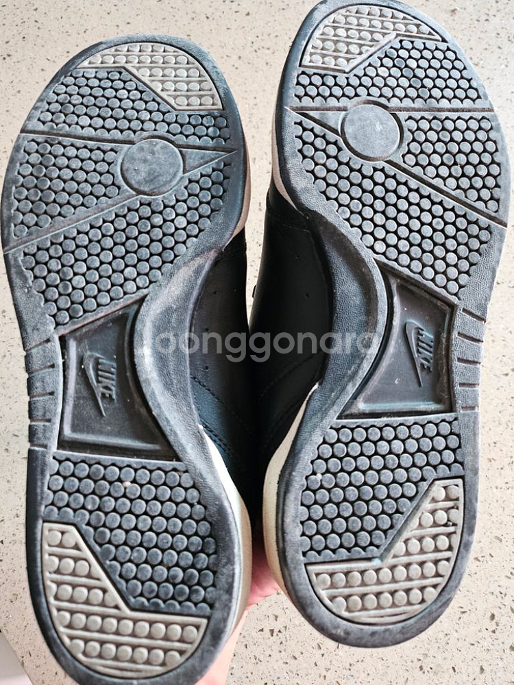 나이키 남자 운동화 판매합니다--3