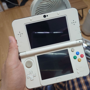 닌텐도 뉴3DS 지바냥 에디션 정발