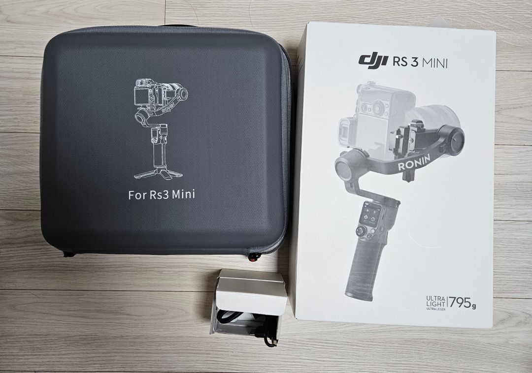 로닌 DJI RS3 MINI 짐벌 + 가방팝니다