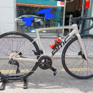 BMC 팀머신 slr five Di2 105 로드