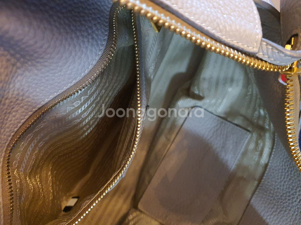 급매,,정품,/거의새거,최상~프라다 체인숄더,보증서있음--4