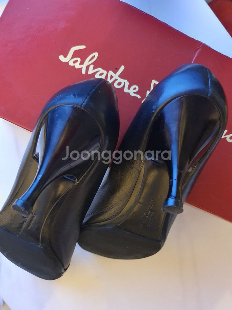 무료배송/정품~페레가모 230,235,작은240--9