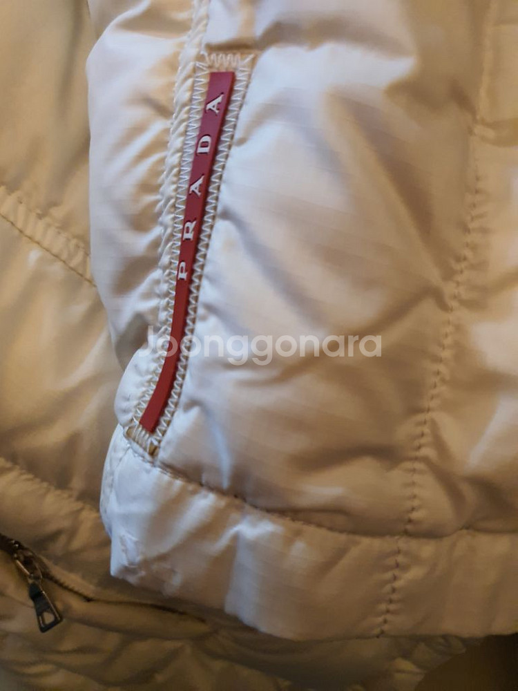 무료배송/정품 ~ 프라다 신변구조칩내장 패딩--6