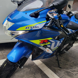 스즈키 GSX125