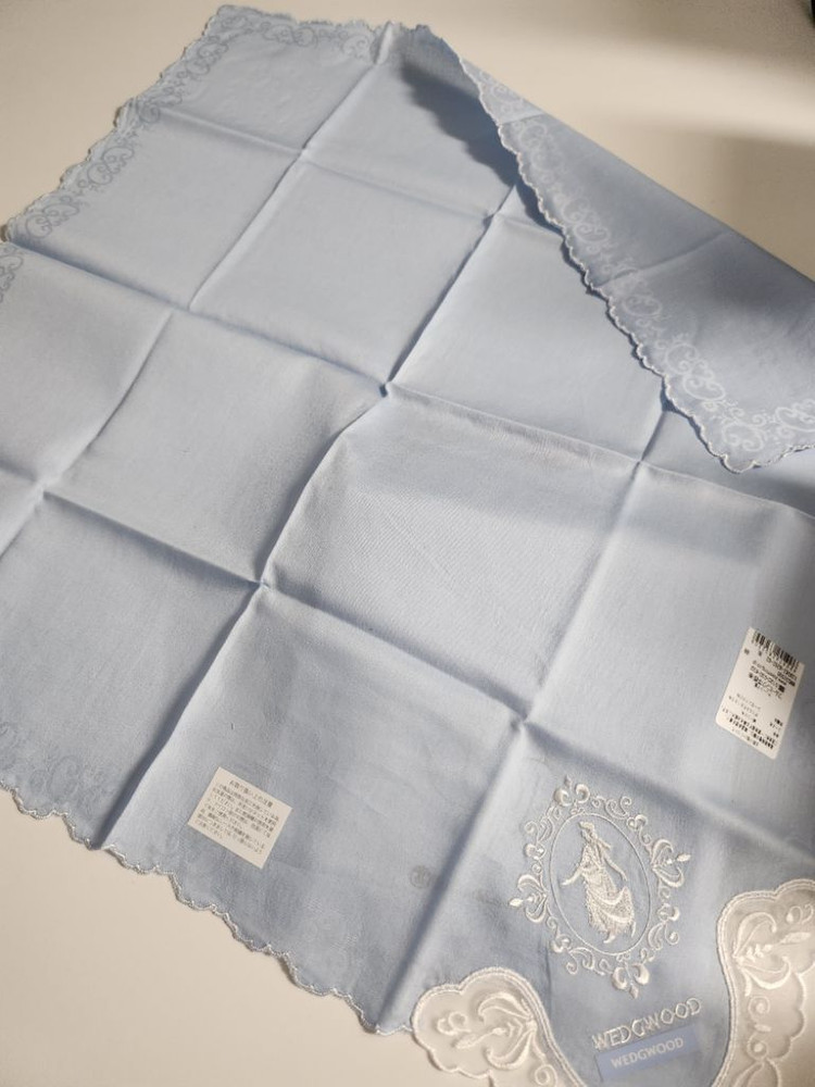 웨지우드손수건--2